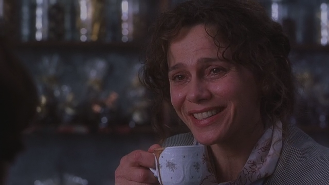 Chocolat.2000.DUB.DVO.rus.HDRip.mp4_snapshot_00.36.51_[2023.09.03_21.19.40].png