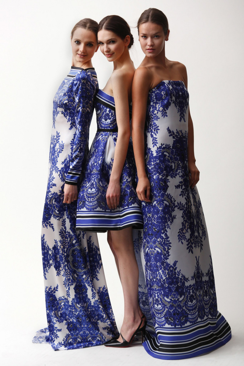 Naeem_Khan_001_1366.jpg