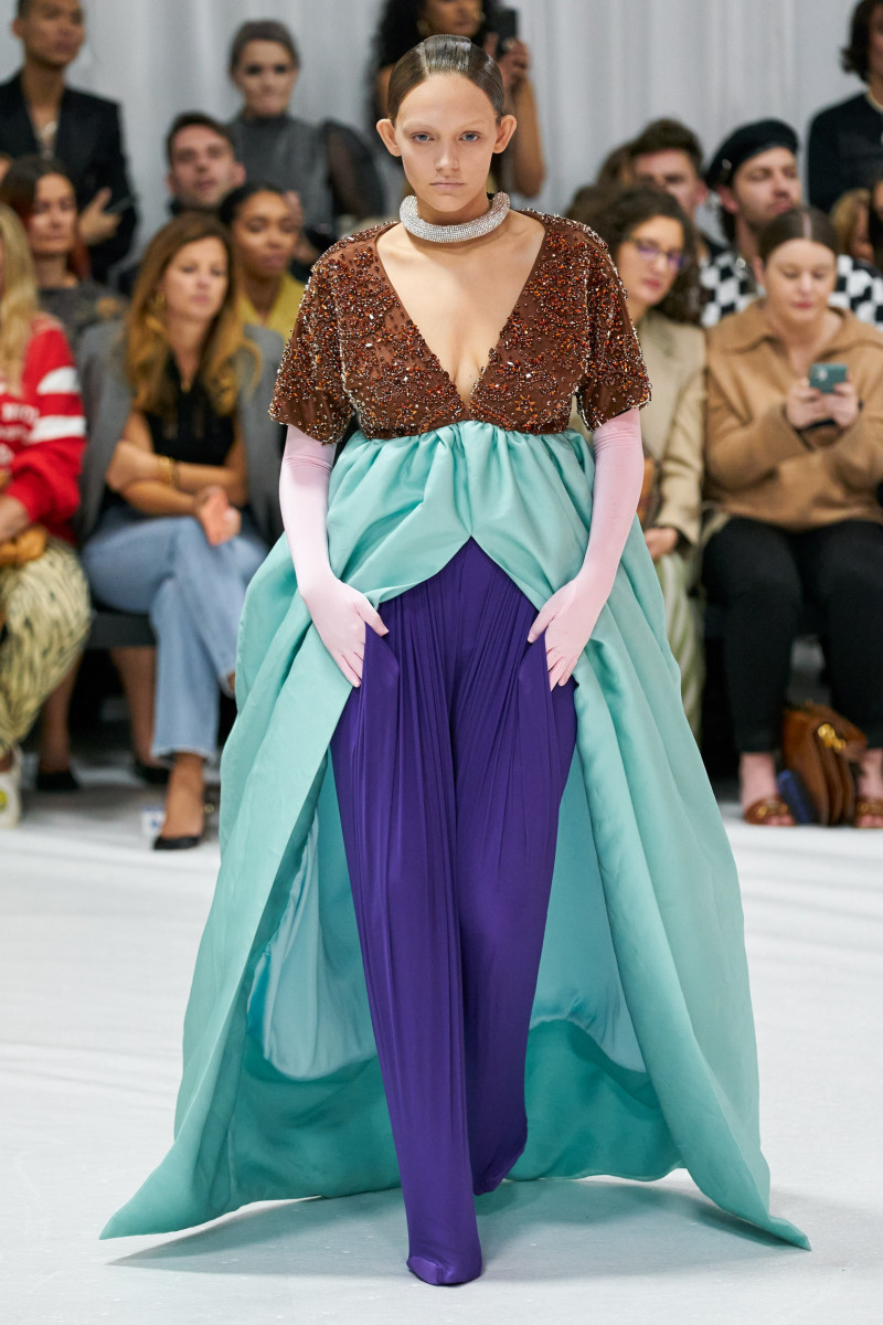 00033-Richard-Quinn-Spring-22-RTW-London-credit-gorunway.jpg