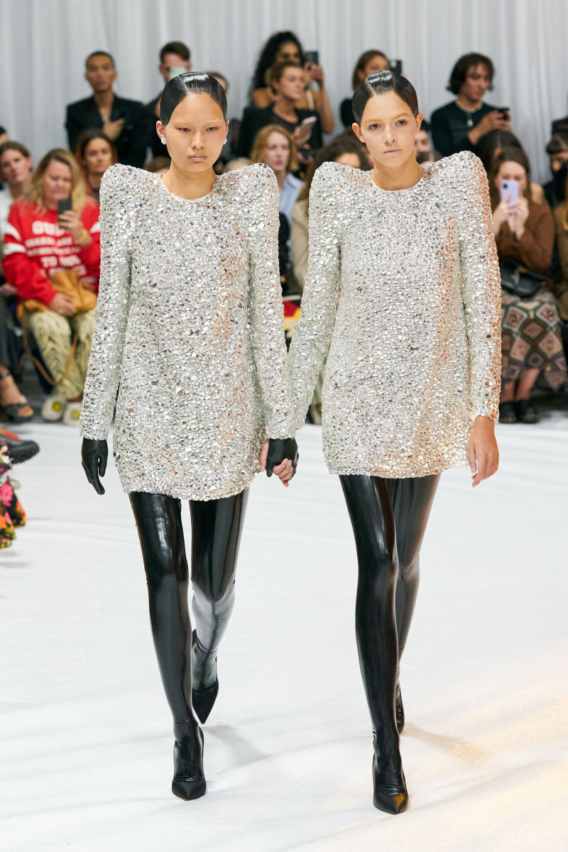 00039-Richard-Quinn-Spring-22-RTW-London-credit-gorunway.jpg