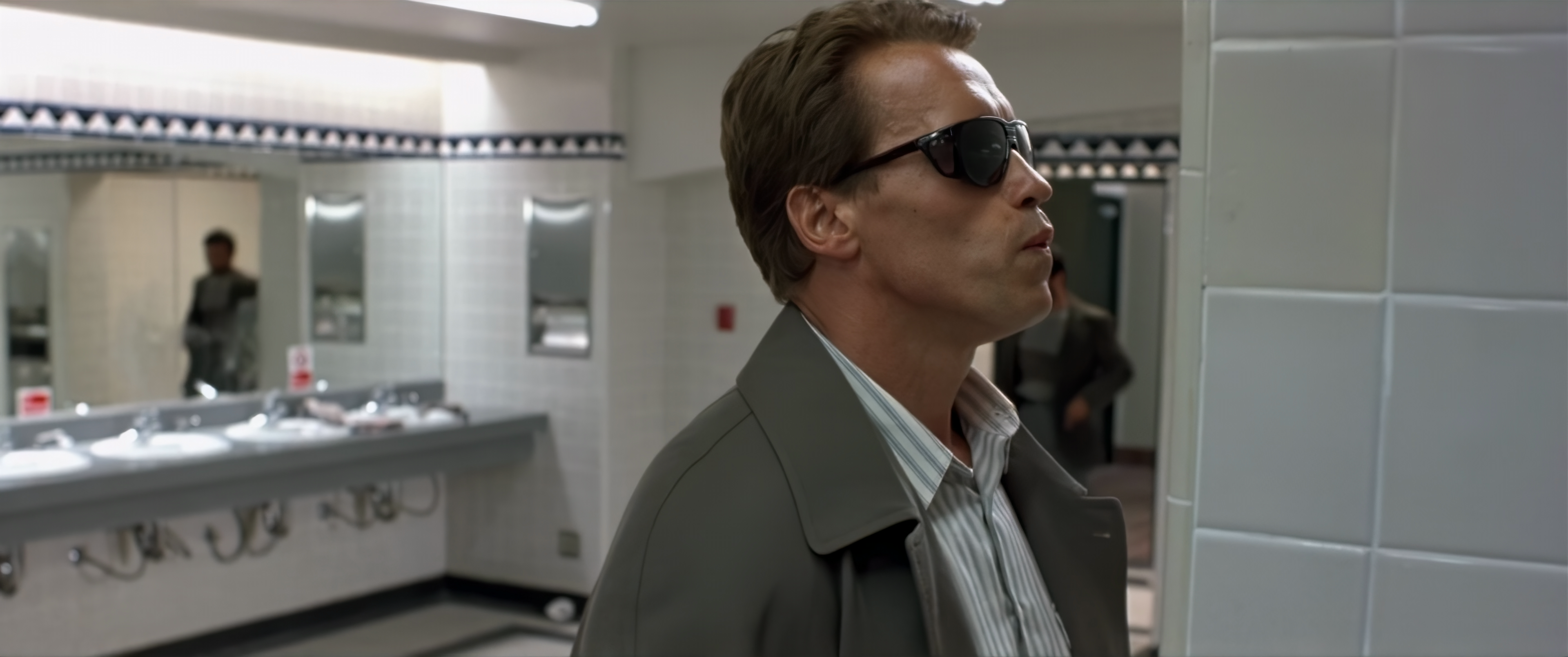 True Lies - Правдивая Ложь 1994 4К.mkv_20231010_101950.033.png