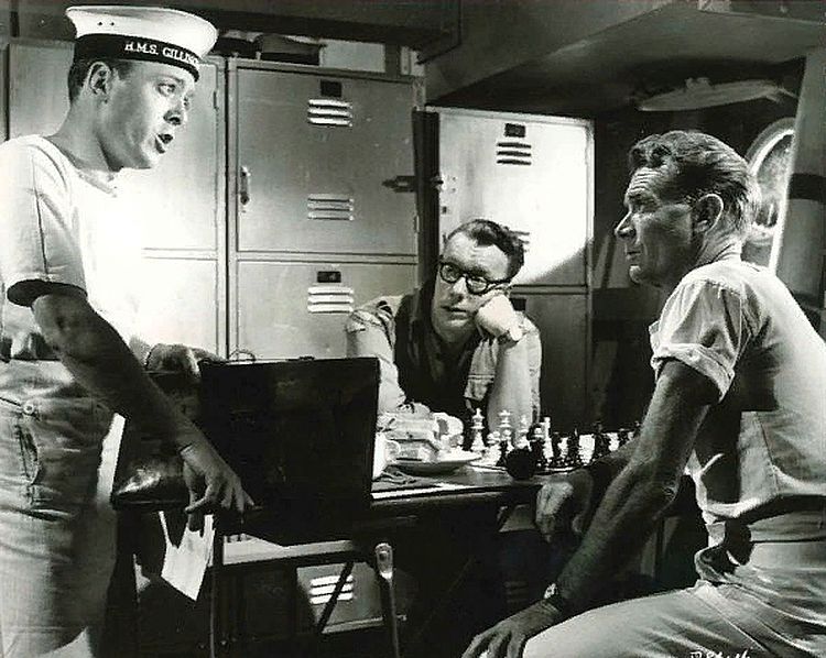 Ребенок и броненосец /The Baby and the Battleship/ 1956 (0:12:19 / 1:35:49)