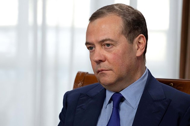 Медведев предупредил европейцев о слишком холодной зиме
