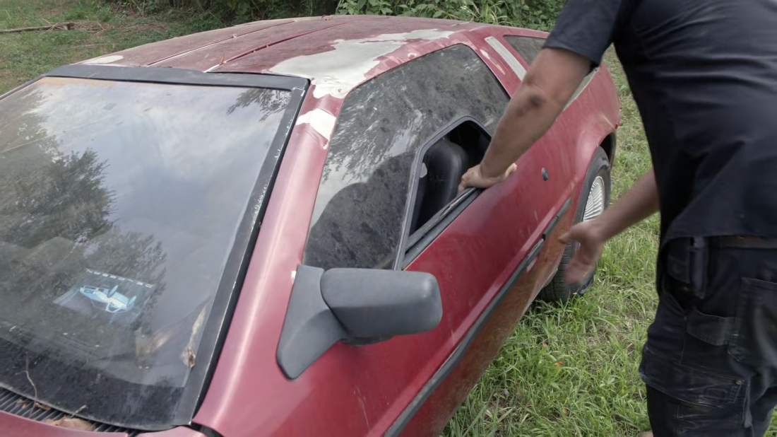 Roadworthy Rescues S02E12 | En [1080p] (x265) 4215b2c575a537c516f42e843aba3ab3