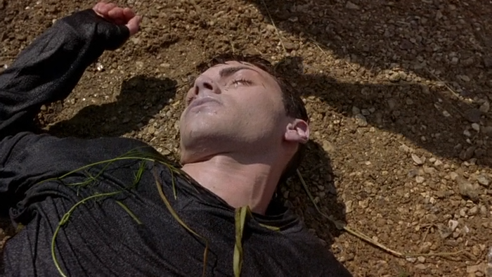 JAma.2001.HDRip-AVC.ExKinoRay.mkv_snapshot_01.35.54.247.png