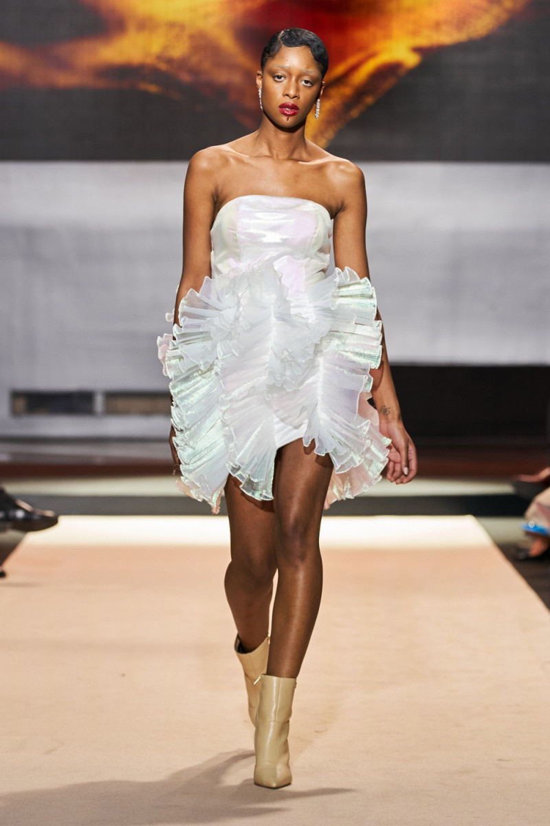 christophe_guillarme_pfw_fw22_02_h21r19-sdc_redimensionner_20231116_1668607911.jpg