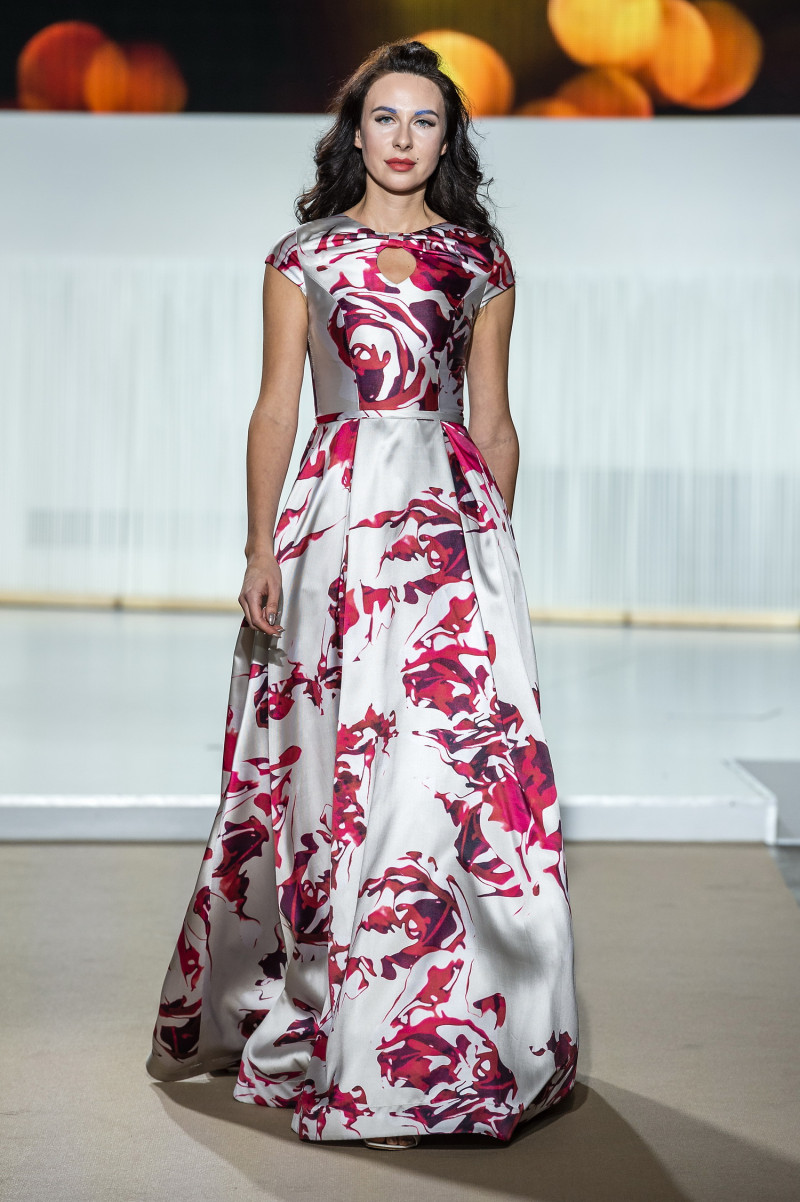christophe_guillarme_pfw_ss19_25_mariana_voinova_it1_0258_20190104_1353052847.jpg