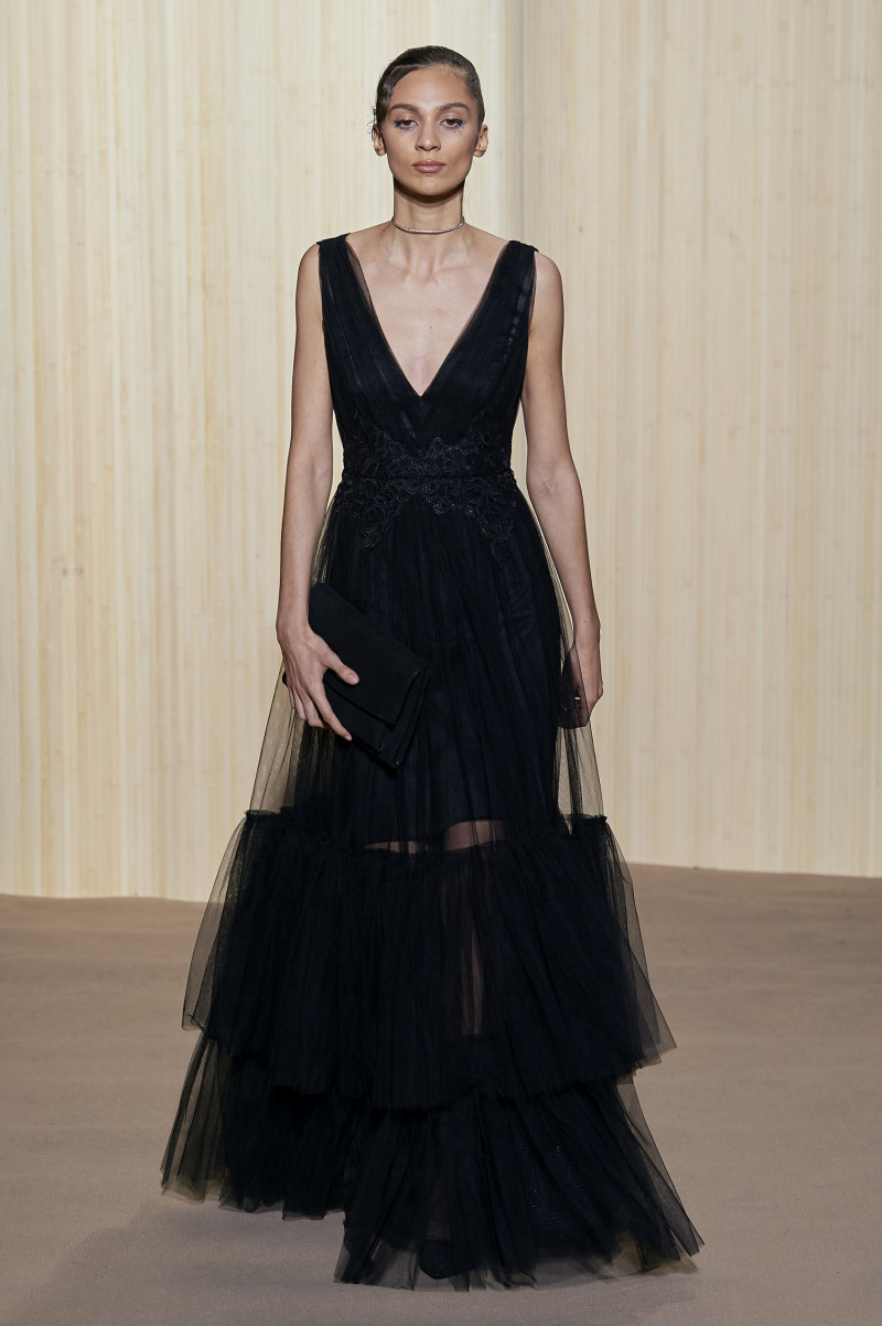christophe_guillarme_pfw_fw20_06_0829_20210112_1897138139.jpg