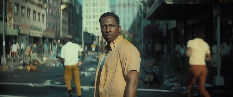 The.Many.Saints.of.Newark.2021.HDRip-AVC.ExKinoRay.mkv_snapshot_00.24.42.439.png