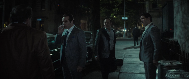 The.Many.Saints.of.Newark.2021.HDRip-AVC.ExKinoRay.mkv_snapshot_01.20.22.025.png
