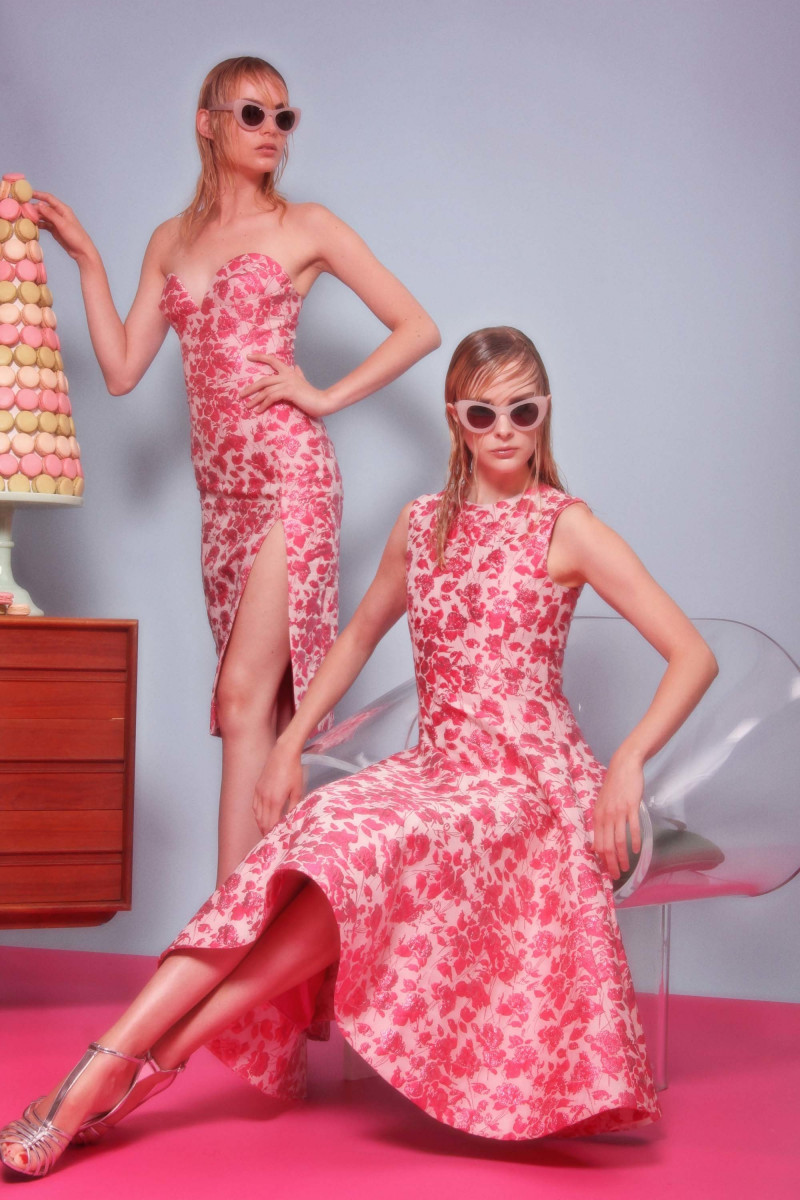 24-christian-siriano-resort-17.jpg
