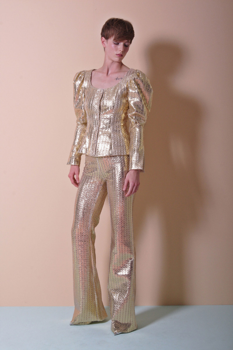 12-christian-siriano-resort-2018.jpg
