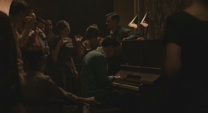 Priscilla.2023.WEB-DLRip_от New-Team_by_JNS82.avi_20231218_165723.666.jpg