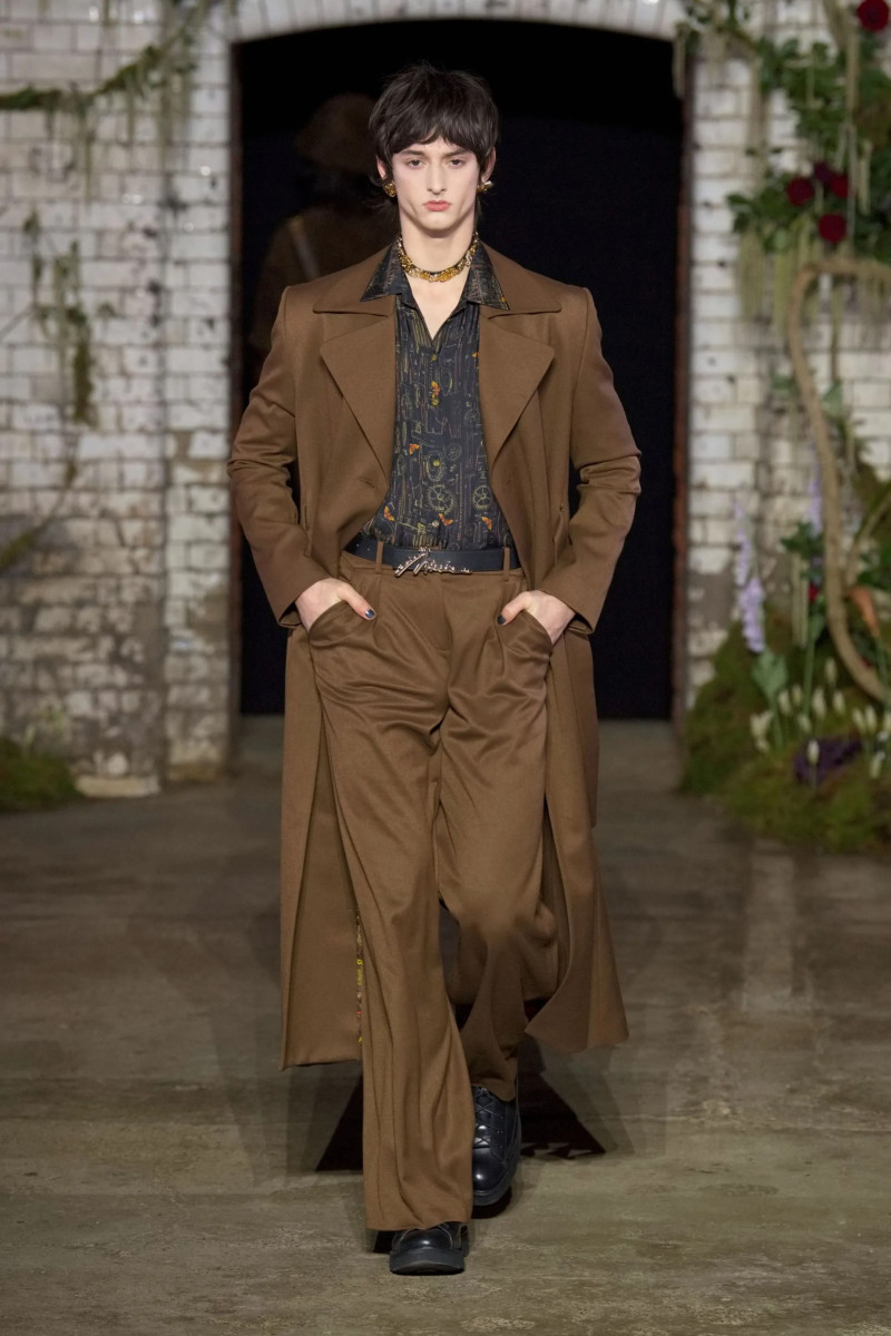 00037-mithridate-fall-2022-ready-to-wear-details-paris-credit-jason-lloyd-evans.webp