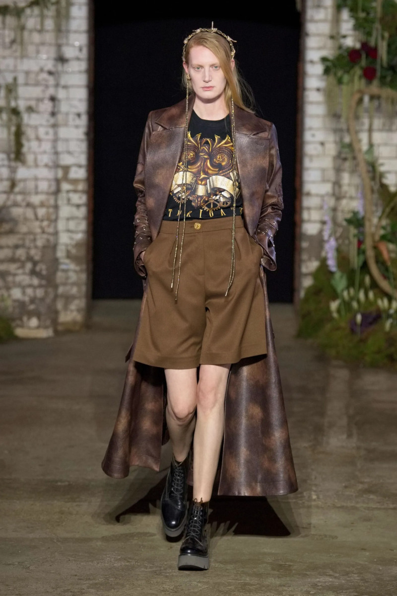 00038-mithridate-fall-2022-ready-to-wear-details-paris-credit-jason-lloyd-evans.webp