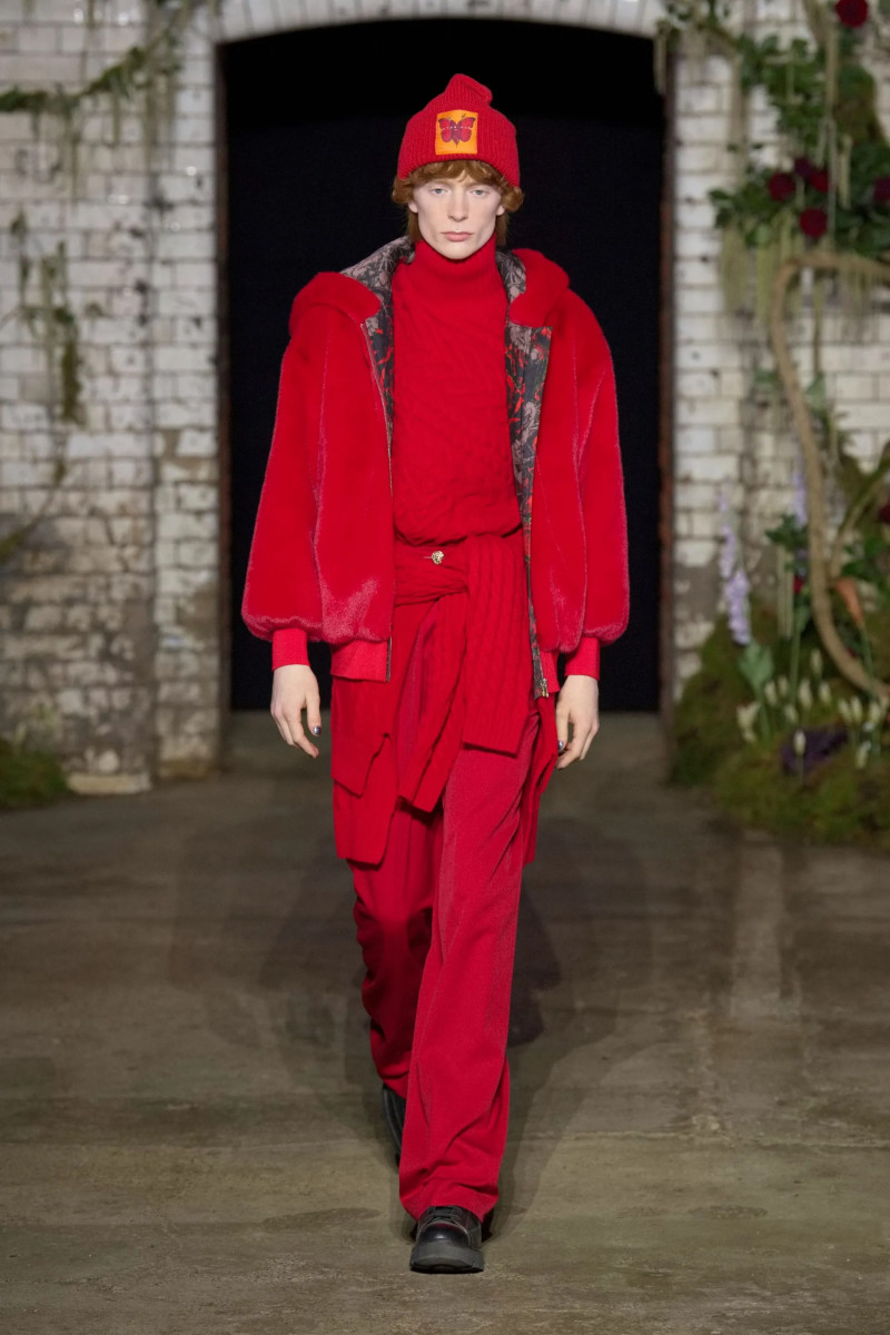 00035-mithridate-fall-2022-ready-to-wear-details-paris-credit-jason-lloyd-evans.webp