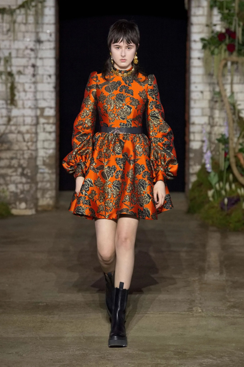 00030-mithridate-fall-2022-ready-to-wear-details-paris-credit-jason-lloyd-evans.webp