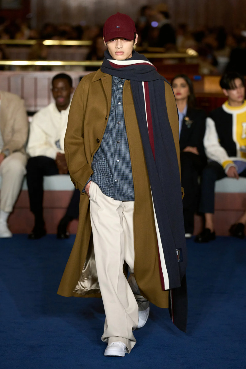 00015-tommy-hilfiger-fall-2024-ready-to-wear-credit-gorunway.webp
