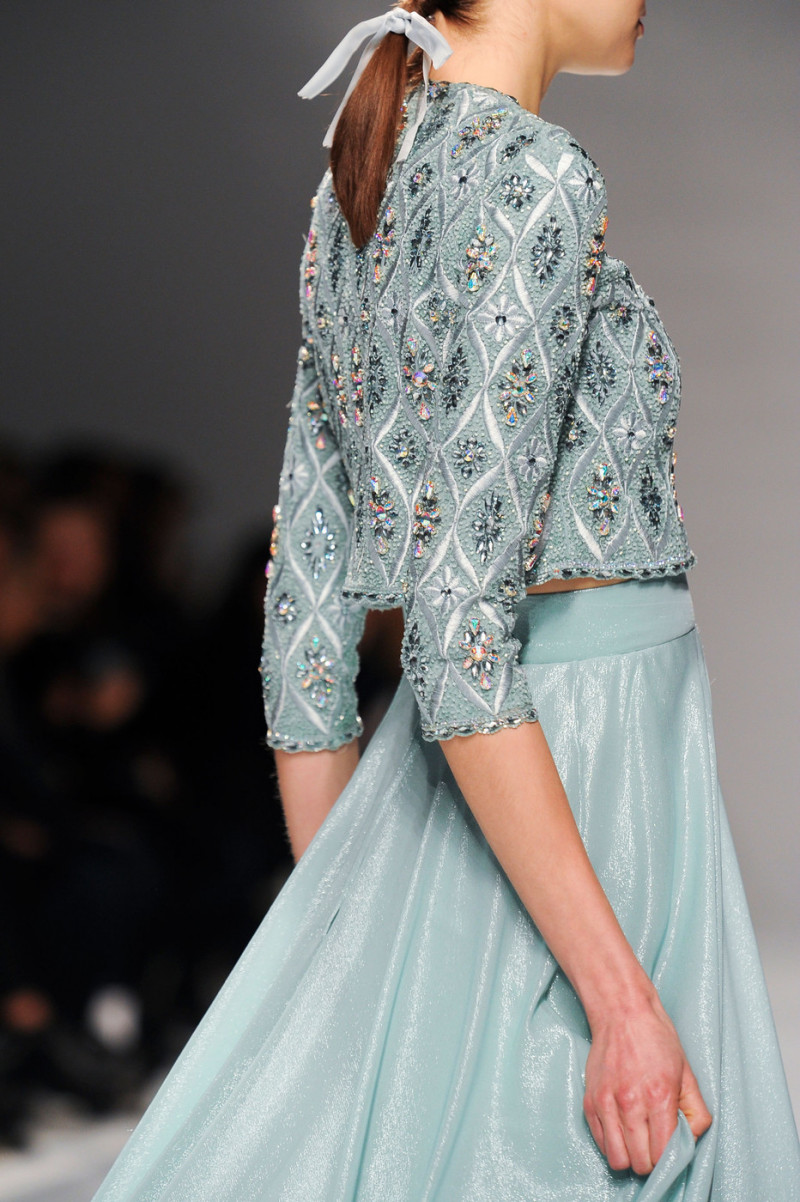 Georges+Hobeika+Spring+2015+Details+5P1Q_mmo8-ix.jpg