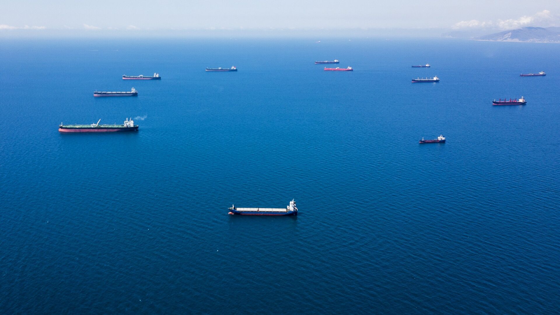 Россия накопила рекордный запас дизтоплива в танкерах, сообщили СМИ