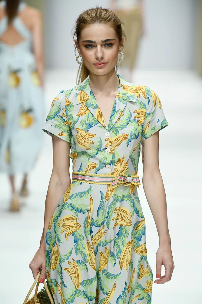 Lena-Hoschek-Show-Berlin-Fashion-Week-Spring_Summer-2019-16.webp