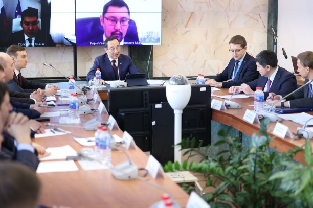 Глава Якутии рассмотрел вопросы строительства Новоленской ТЭС