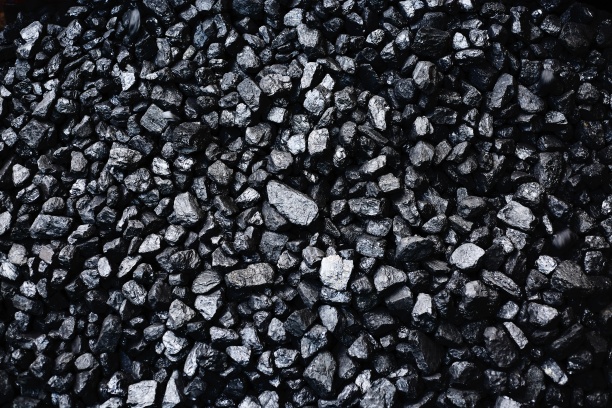 МЭР утвердило коэффициенты-дефляторы к ставке НДПИ при добыче угля на второй квартал 2024 года
