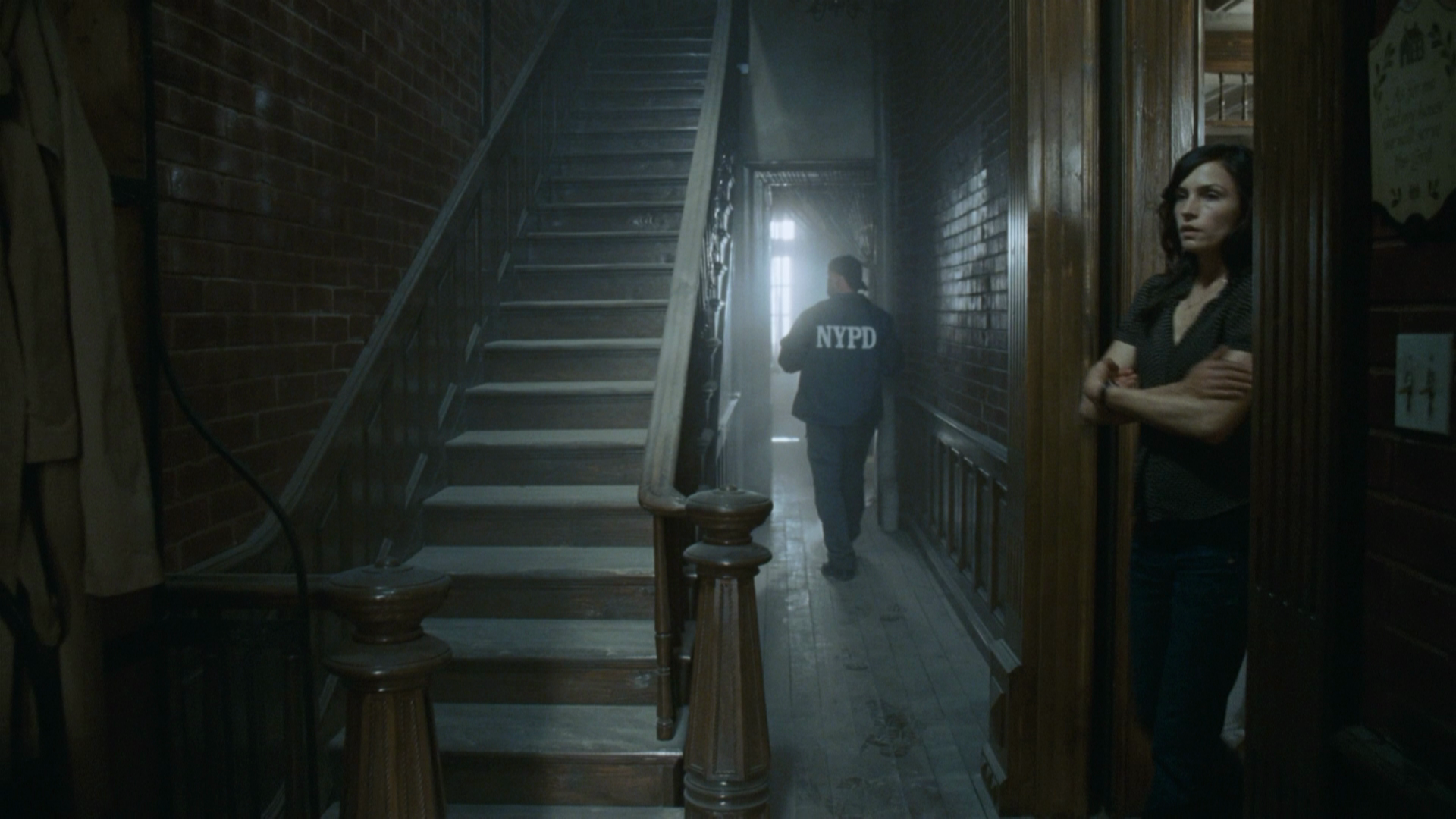 Open Graves 2009 100 Feet 2008 1080p AUS Blu-ray AVC DTS-HD MA 5.1-CultFilms™_20240711_040537.366.png