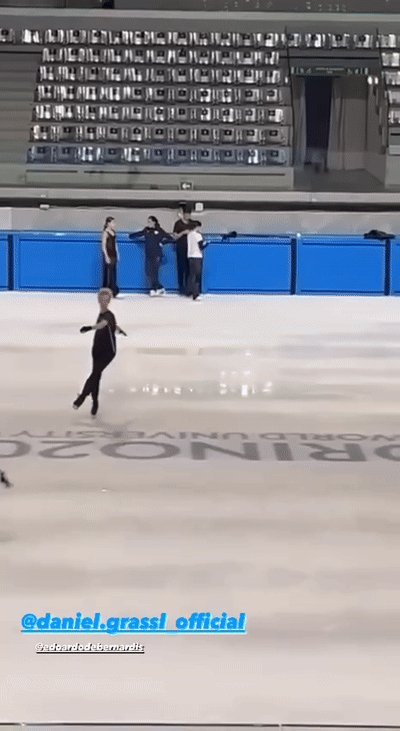 https://i1.imageban.ru/out/2024/07/25/b8fac5b93378a8a89ac89421c04931b7.gif