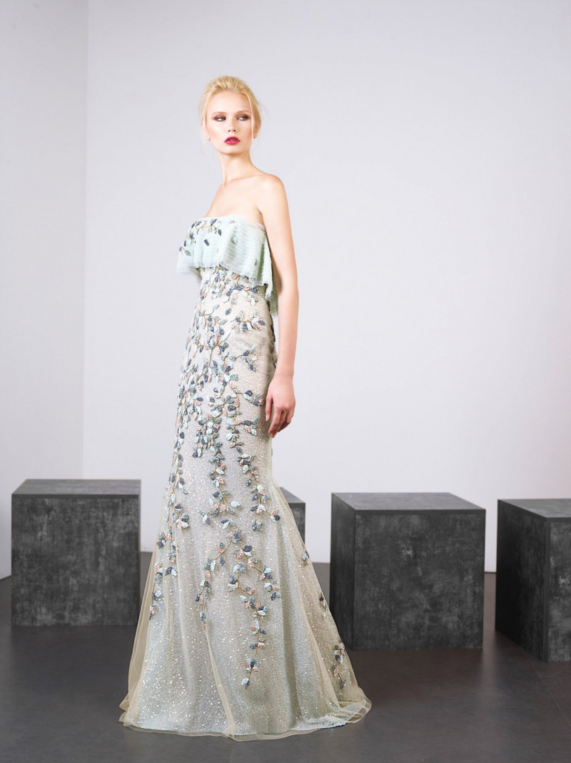 tony-ward-pap-ss19-38-resp2400v.jpg