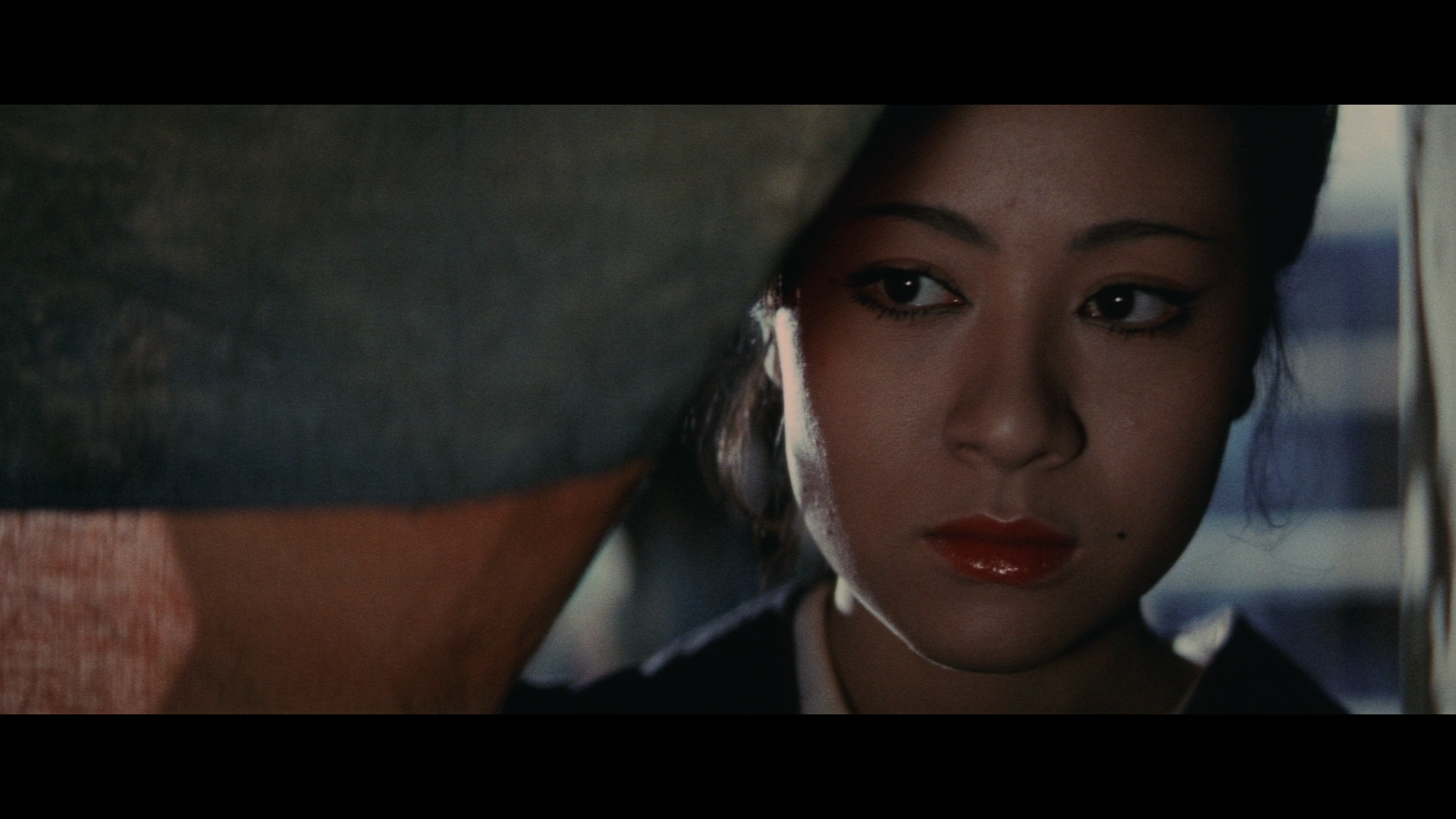 Female.Yakuza.Tale.1973.BDRemux.1080p.mkv_snapshot_00.17.02.131.png