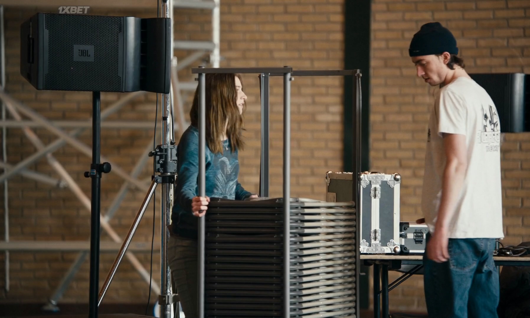 Holly.2023.Dt.WEB-DL.1O8Op.mkv_20240927_005009.523.jpg