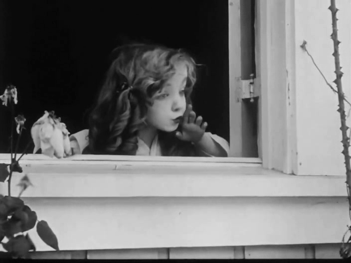 Alice's Day at sea (1).png