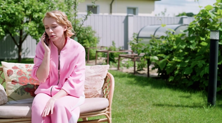 Жена моего сына S01E01 2024 WEBRip.avi_snapshot_26.50.png