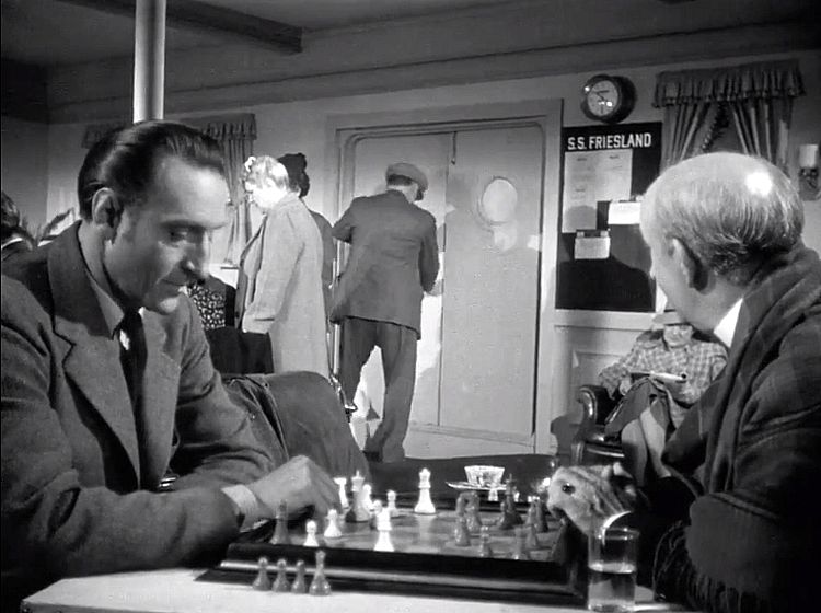 Бегство в Алжир /Pursuit to Algiers/ 1945 (0:22:55 / 1:05:16)