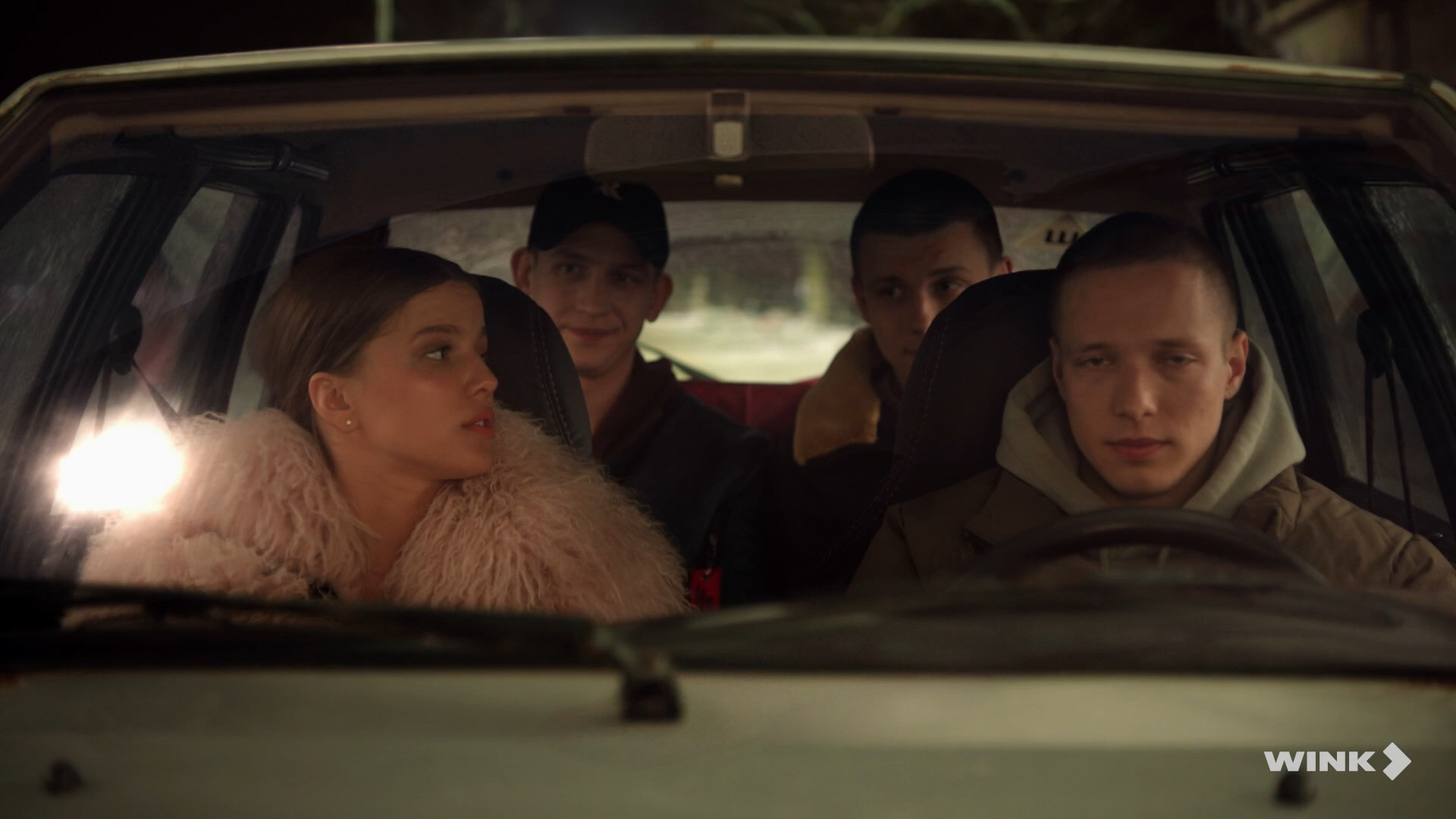 Landyshi.Takaya.nezhnaya.lyubov.S01.E01.2024.WEB-DL.1080p.mkv_snapshot_32.30.png