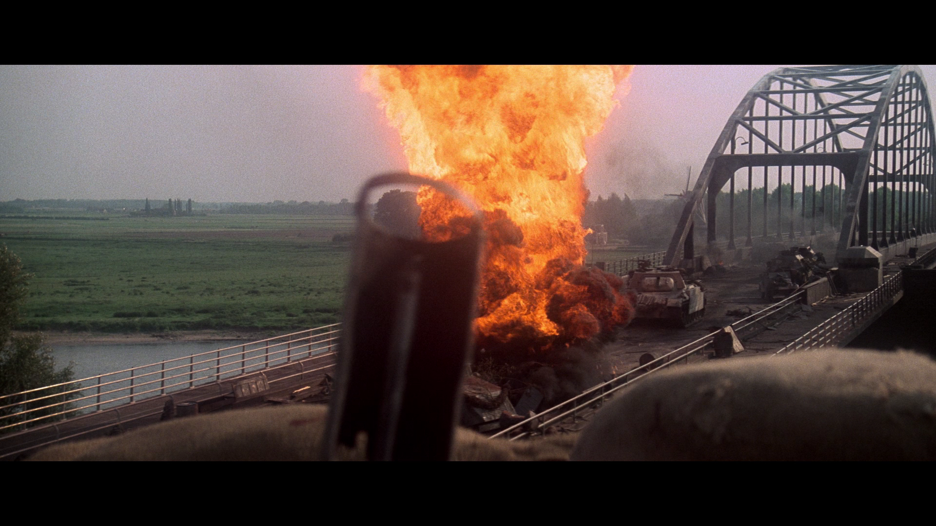 A.Bridge.Too.Far.1977.Imprint.BDRemux.1080p[(157461)2025-01-01-11-48-42].PNG