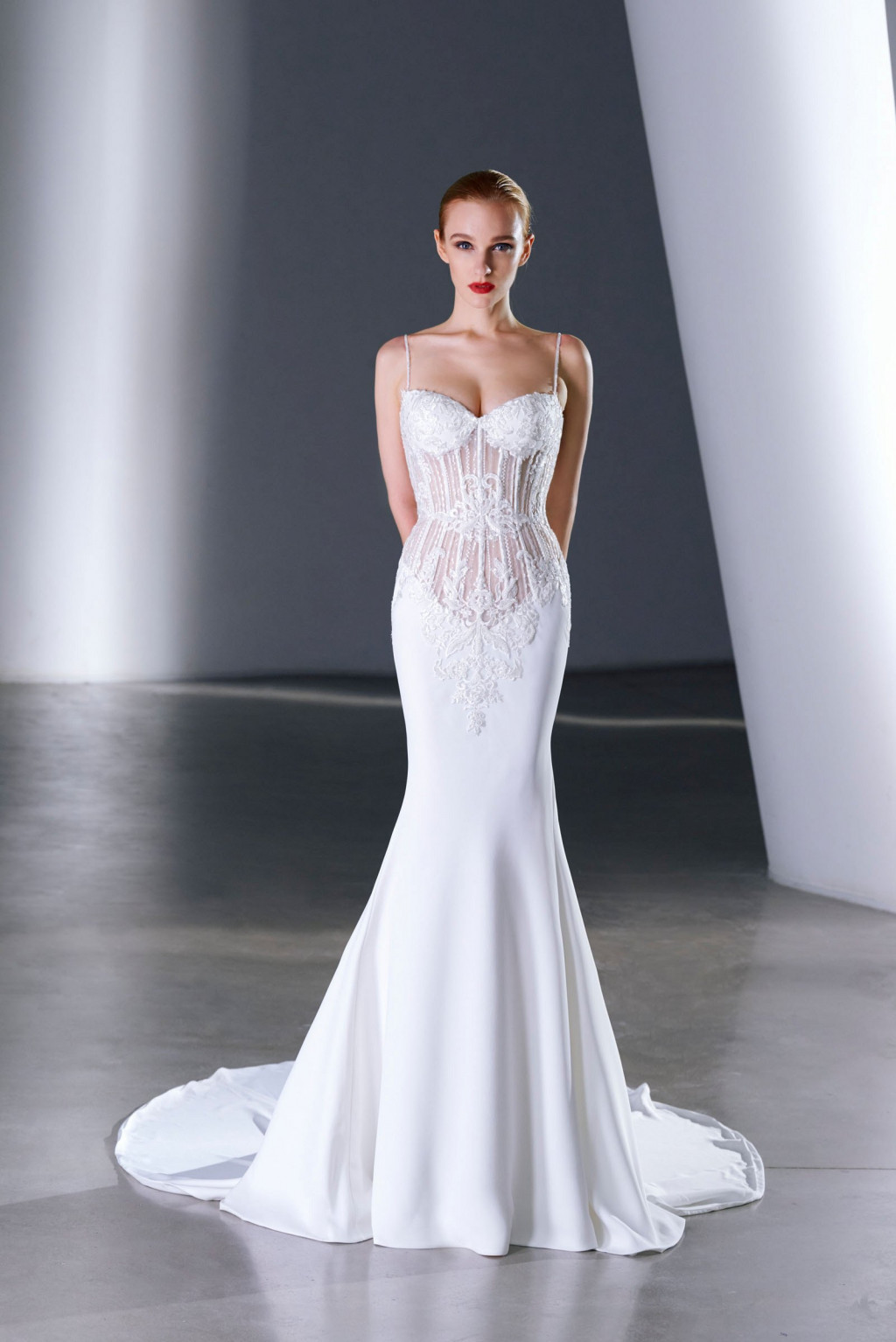 dany_tabet-bridal-2018-2019bluebox-1619_f-resp2400v.jpg
