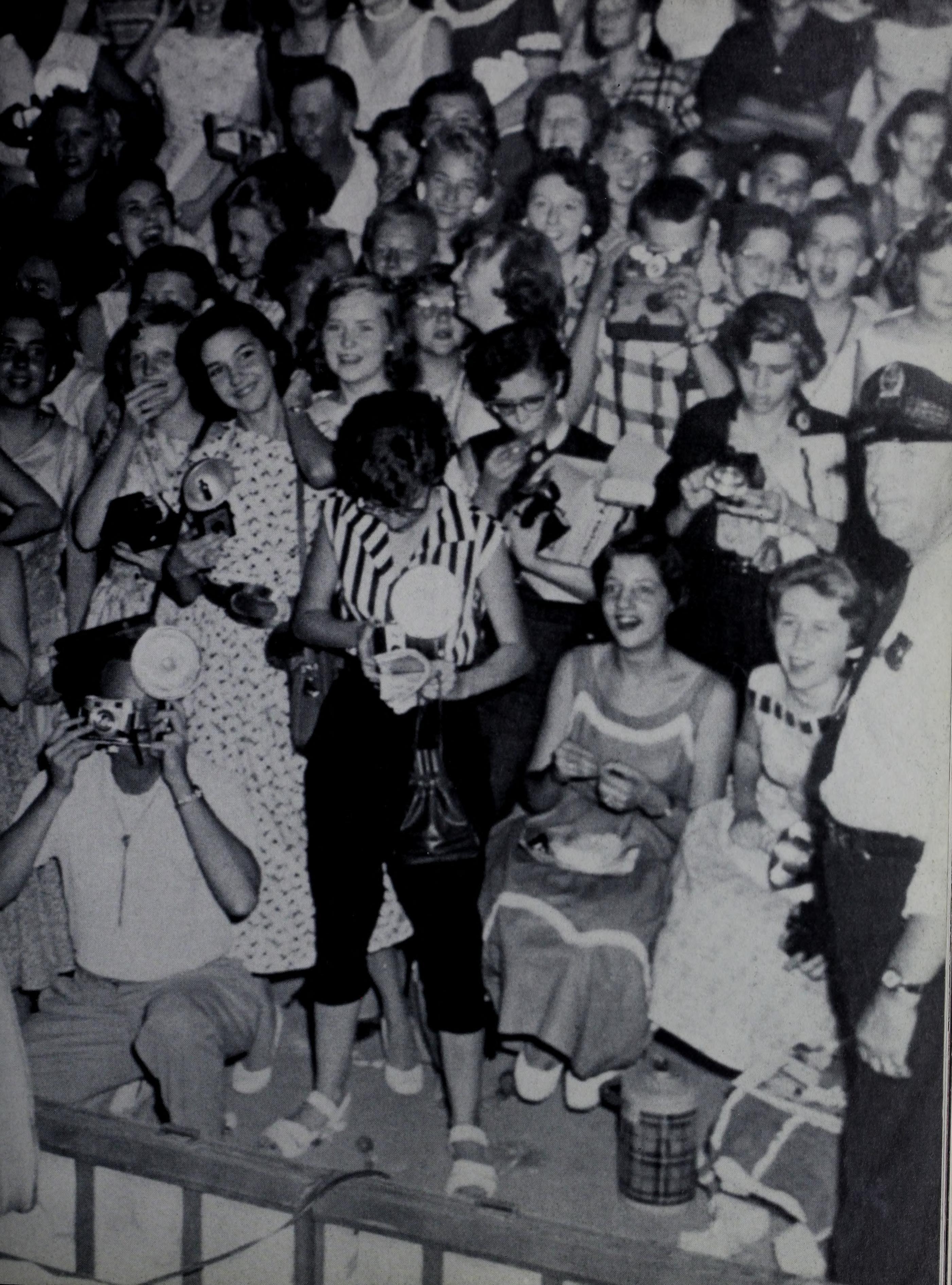 Elvis  a celebration  images of Elvis Presley from the Elvis Presley Archive at Graceland - 2004 - ISBN 0789489023_88.jpg