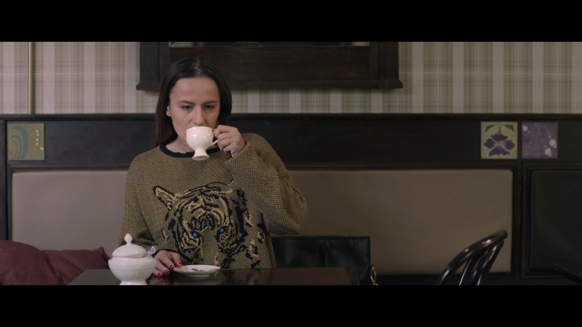 Пасьянс 2018 WEB-DL 1080p.mkv_snapshot_00.41.png