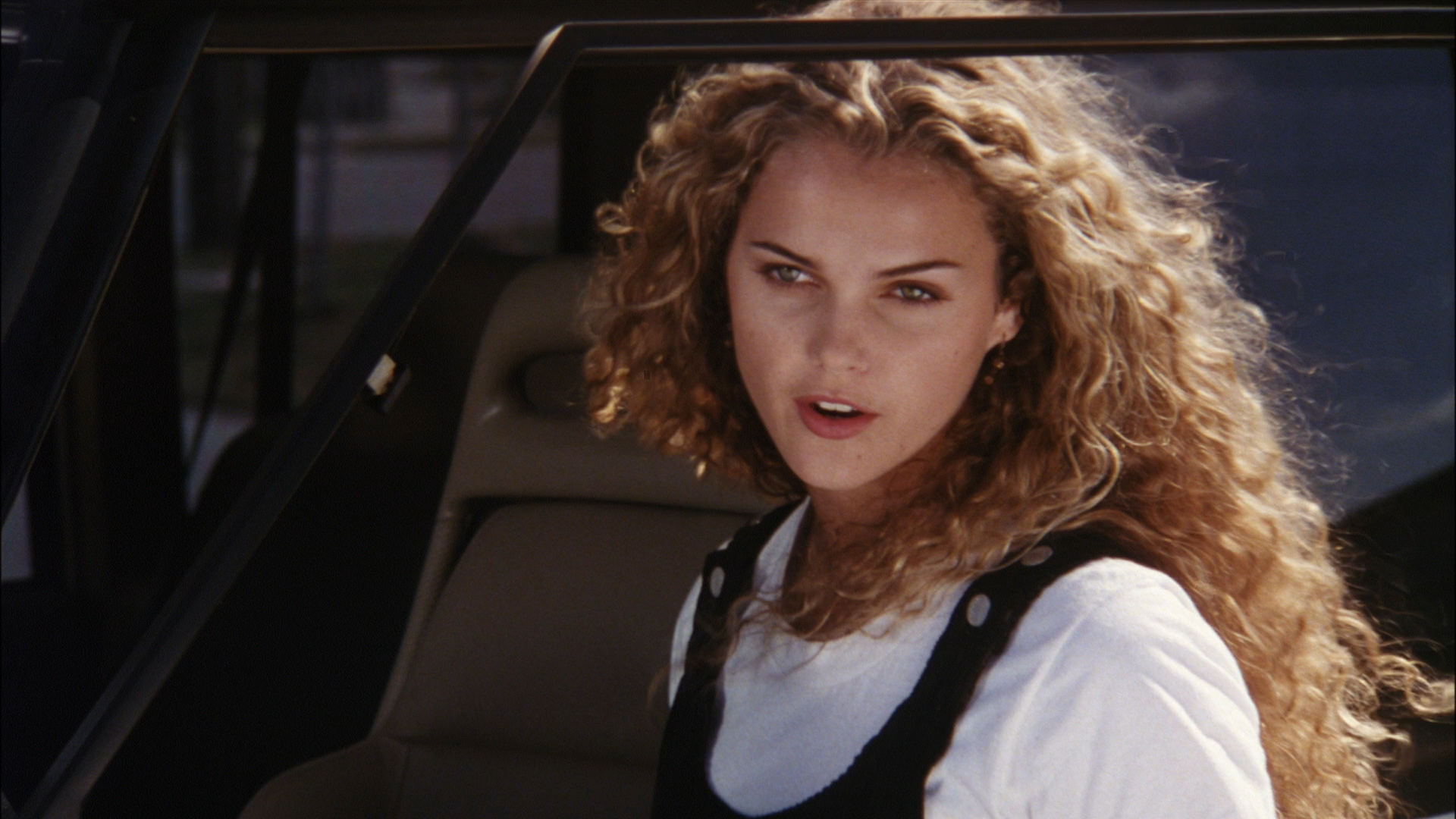 The Babysitter's Seduction 1996 WEB-DL 1080p.mkv_snapshot_00.24.26.png