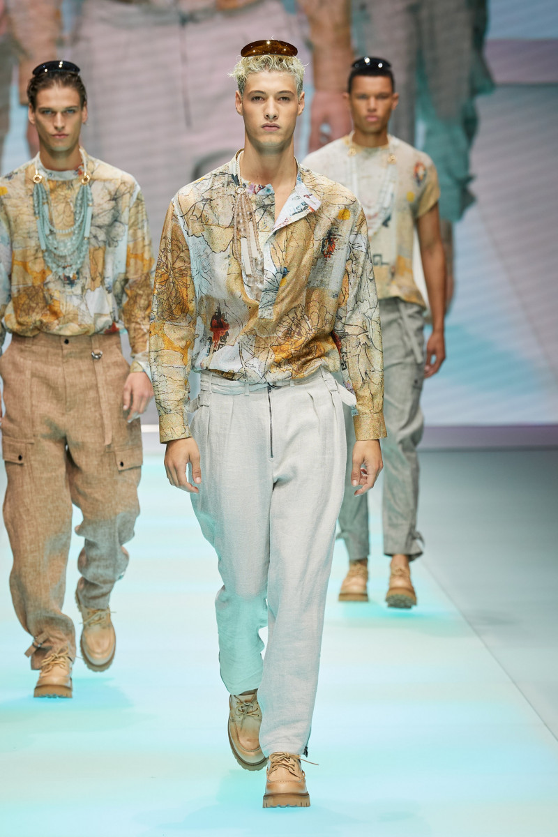 00046-Emporio-Armani-Spring-22-RTW-Milan-credit-gorunway.JPG