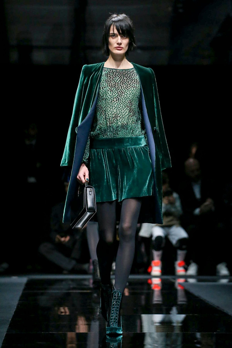Emporio-Armani-RTW-FW20-Milan-6427-1582282603.jpg