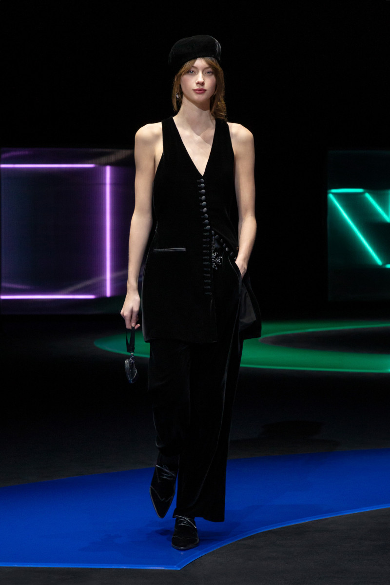 00093-Emporio-Armani-Fall-21.jpg