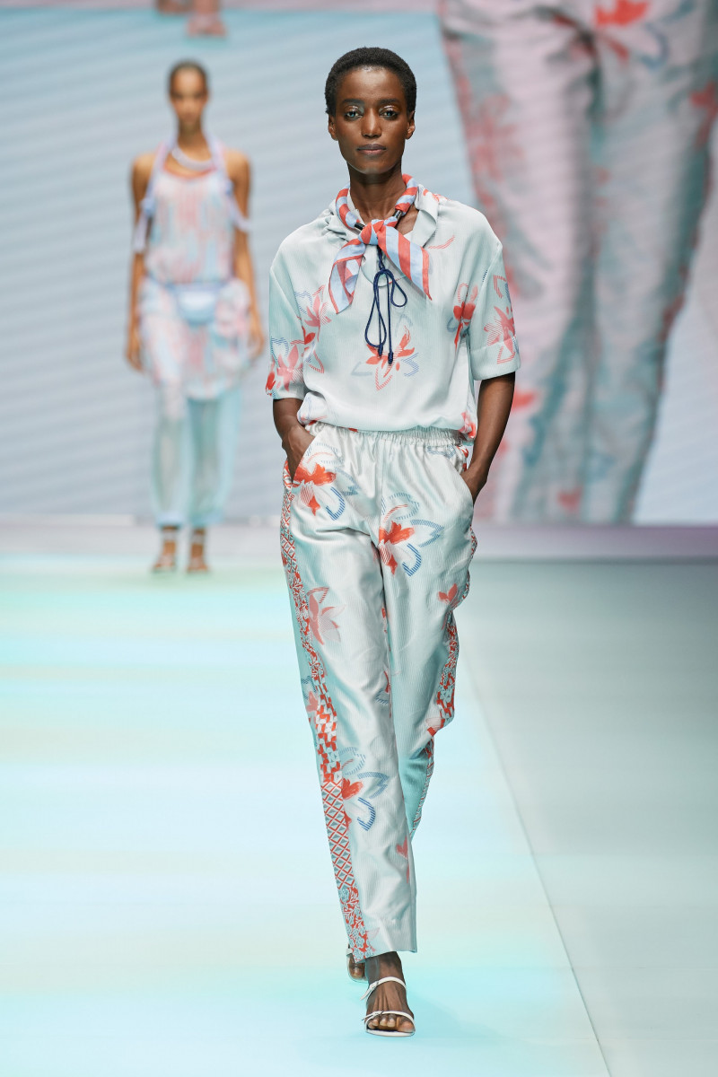 00082-Emporio-Armani-Spring-22-RTW-Milan-credit-gorunway.JPG