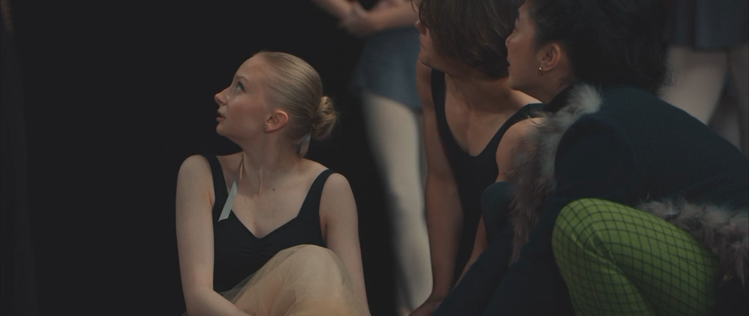 Красные башмачки. Новая глава (2023) WEB-DLRip-AVC_ivanes .mkv_20250216_075926.186.png