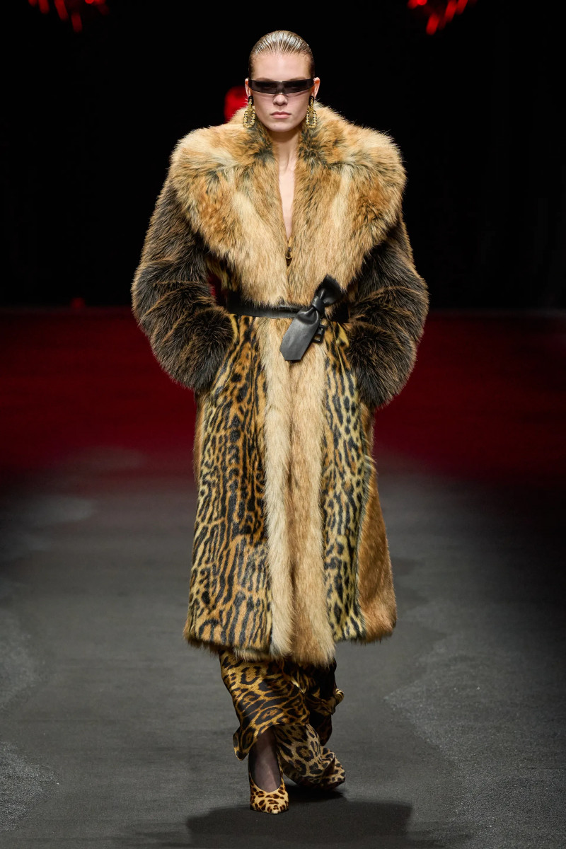 00018-roberto-cavalli-fall-2025-ready-to-wear-credit-gorunway.webp