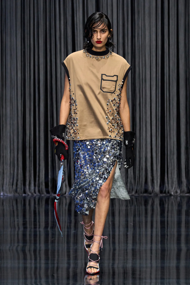 00039-ferrari-spring-2023-ready-to-wear-credit-gorunway.webp