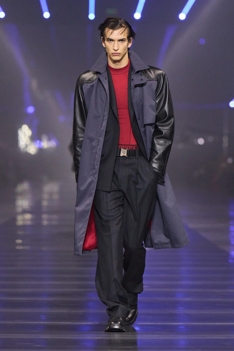 00002-ferrari-fall-2022-ready-to-wear-milan-credit-filippo-fior-gorunway.webp