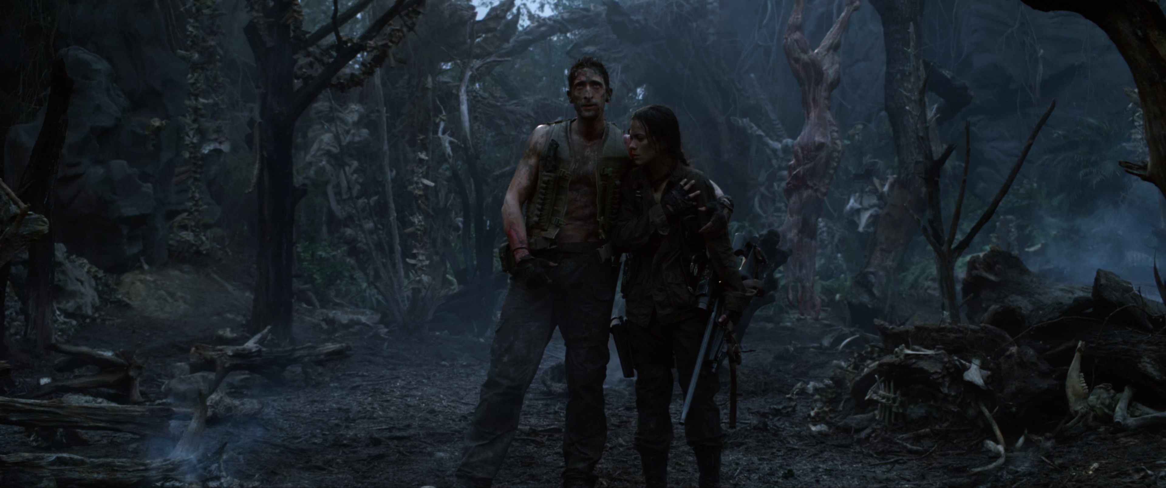 Predators (2010) BDRip 2160p-NVENC 10 bit [HDR].mkv_snapshot_01.40.56.050.jpg